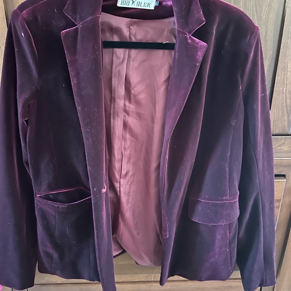 nice velvety blazer (blaiser) maroon